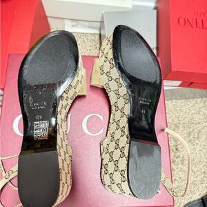 Gucci Cream and Black Heels Collection